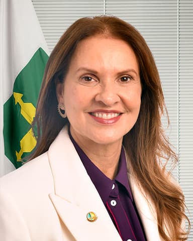 Leany Lemos