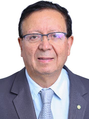 Dr. Sinval Malheiros